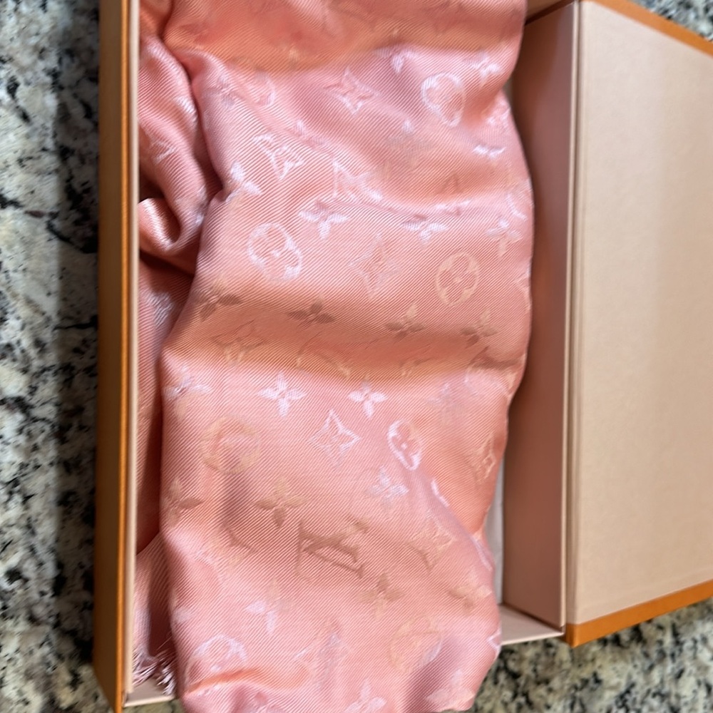 LV Authentic Scarf - Picture 2 of 3